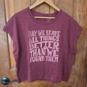 Women's Graphic Tee - Burgundy
